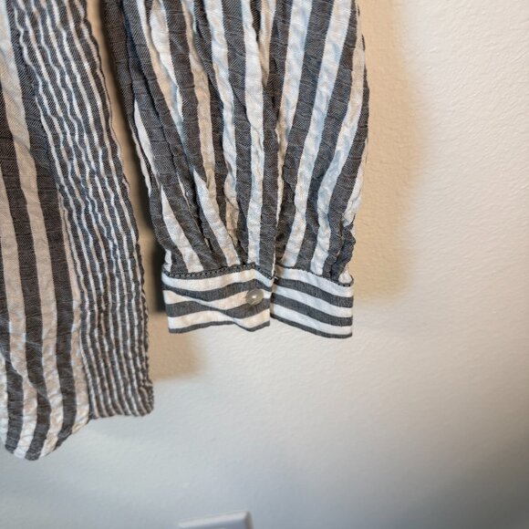 Jane & Delancey Womens 10 Shirt Blouse Tunic Gray White Stripe Button 2X Preppy - Picture 3 of 9